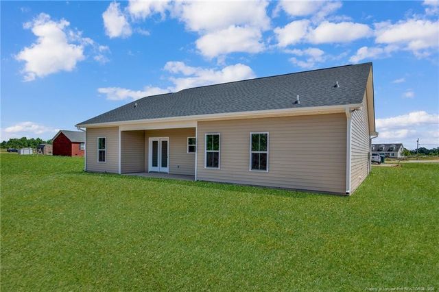 195 Barberry Road, Raeford, NC 28376