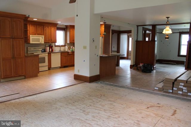 3089 S EAST BLVD, Vineland, NJ 08360