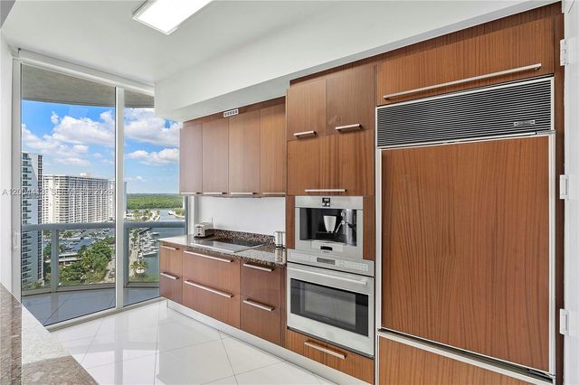 15811 Collins Ave 1205, Sunny Isles Beach, FL 33160