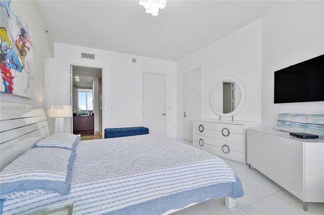 15811 Collins Ave 1205, Sunny Isles Beach, FL 33160