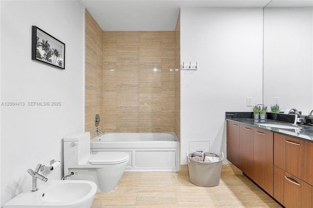 15811 Collins Ave 1205, Sunny Isles Beach, FL 33160