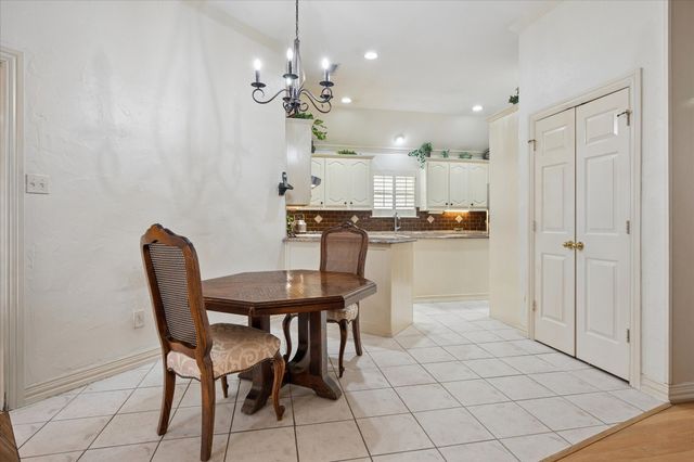 3852 Walden Way, Dallas, TX 75287