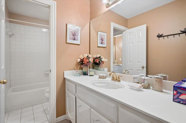 3852 Walden Way, Dallas, TX 75287