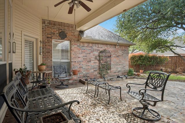 3852 Walden Way, Dallas, TX 75287