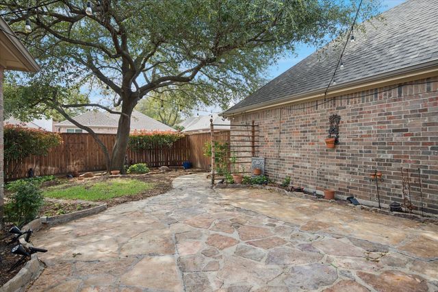 3852 Walden Way, Dallas, TX 75287
