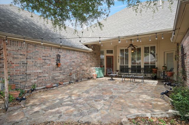 3852 Walden Way, Dallas, TX 75287