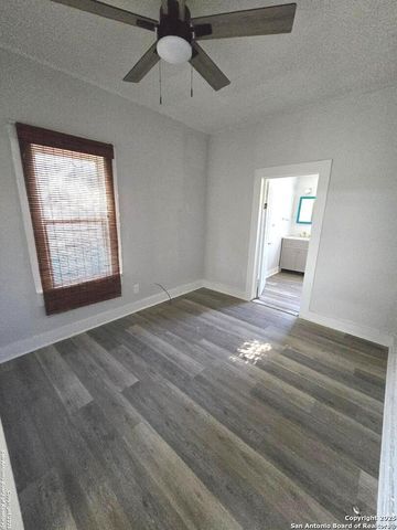 15164 OAK ST, Lytle, TX 78059
