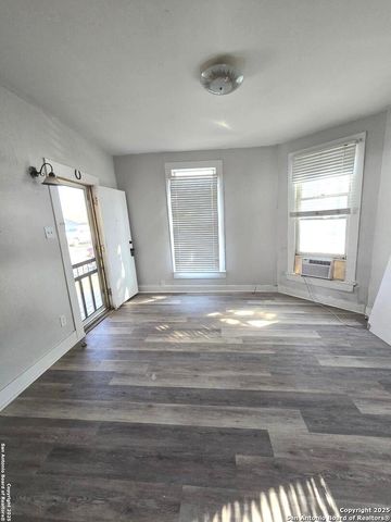 15164 OAK ST, Lytle, TX 78059