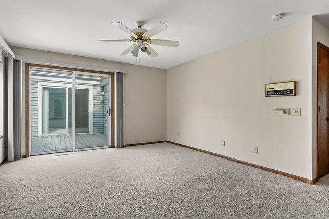 66 Oak Creek Trail, Madison, WI 53717