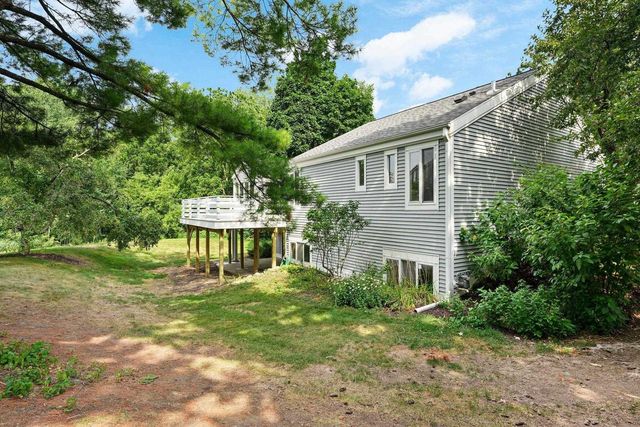 66 Oak Creek Trail, Madison, WI 53717