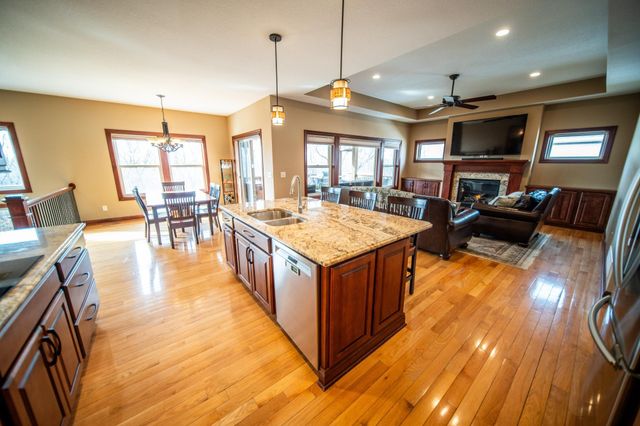 2990 Stone Park Drive NE, Rochester, MN 55906