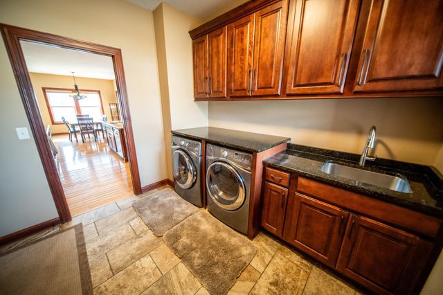 2990 Stone Park Drive NE, Rochester, MN 55906