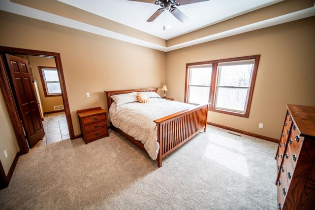 2990 Stone Park Drive NE, Rochester, MN 55906