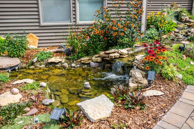 2990 Stone Park Drive NE, Rochester, MN 55906