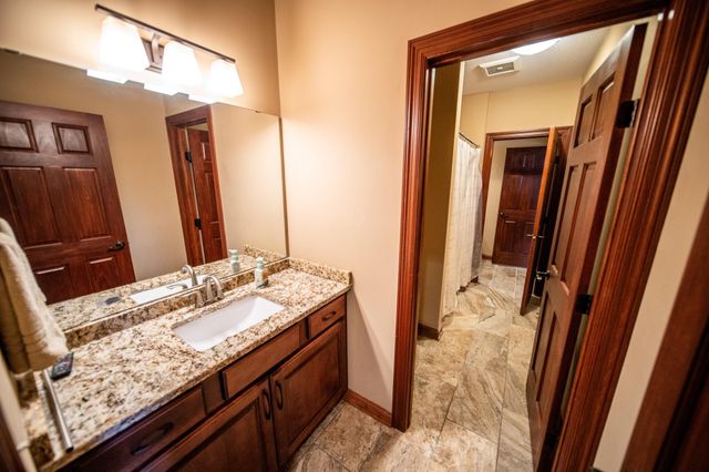 2990 Stone Park Drive NE, Rochester, MN 55906