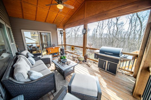 2990 Stone Park Drive NE, Rochester, MN 55906