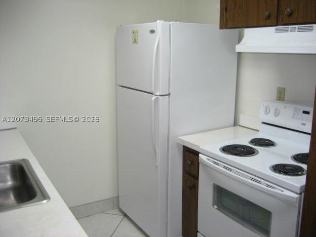 10810 N KENDALL DR Q-11, Miami, FL 33176