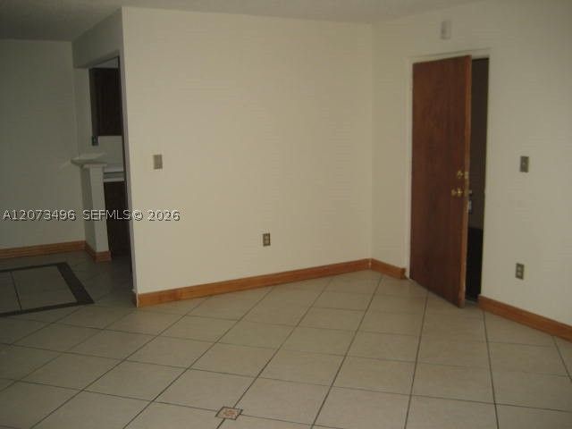 10810 N KENDALL DR Q-11, Miami, FL 33176