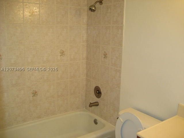 10810 N KENDALL DR Q-11, Miami, FL 33176