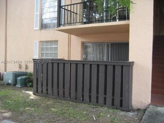 10810 N KENDALL DR Q-11, Miami, FL 33176