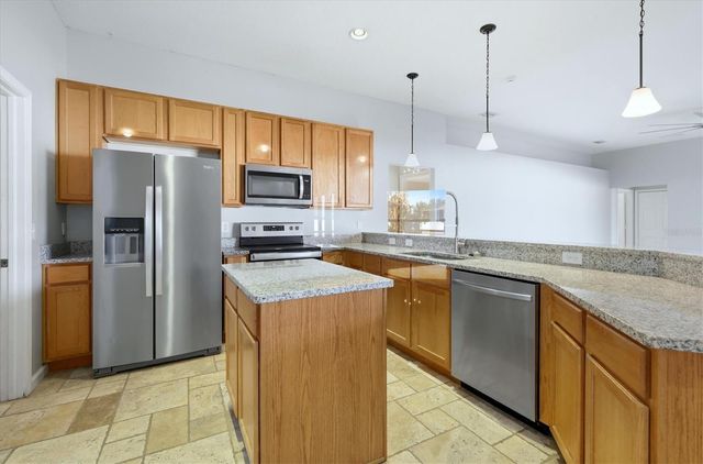 4324 WINDMILL POINTE DR, Plant City, FL 33567