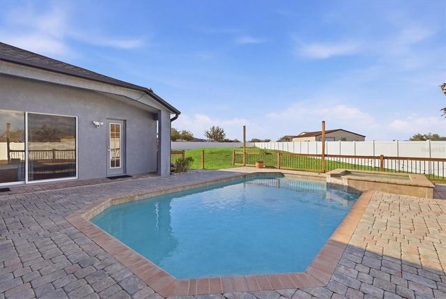 4324 WINDMILL POINTE DR, Plant City, FL 33567