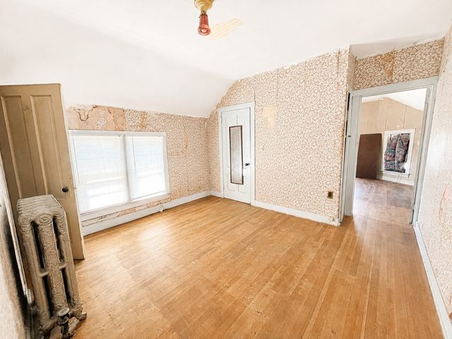 2018 Pleasant St, Fall River, MA 02723