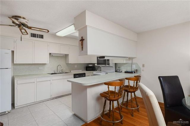 800 E Dallas Avenue 17, Mcallen, TX 78501