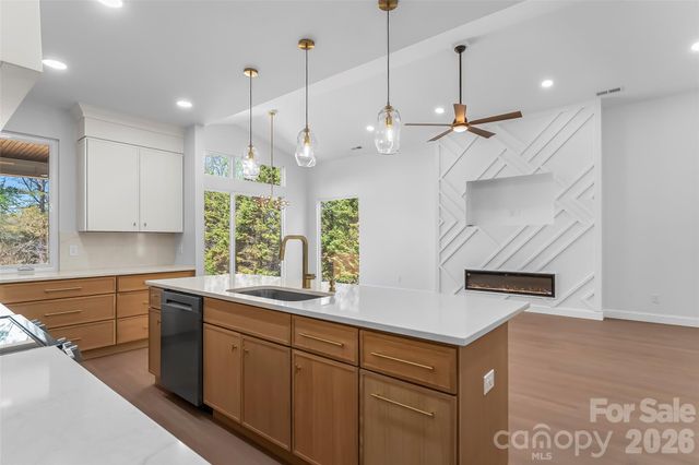 2714 Sides Avenue, Connelly Springs, NC 28612
