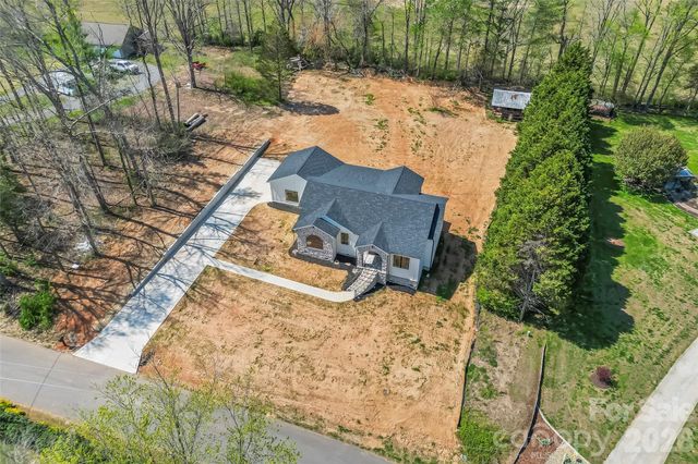 2714 Sides Avenue, Connelly Springs, NC 28612