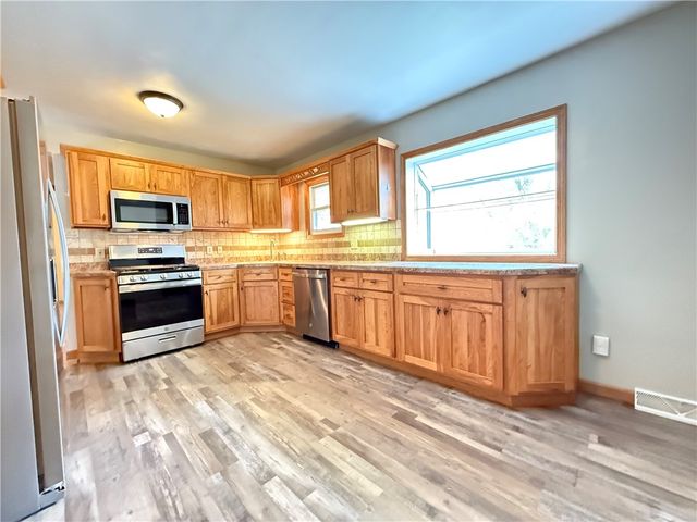 3575 Pleasant Drive, Hermitage, PA 16148