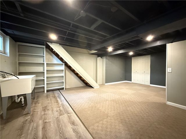 3575 Pleasant Drive, Hermitage, PA 16148