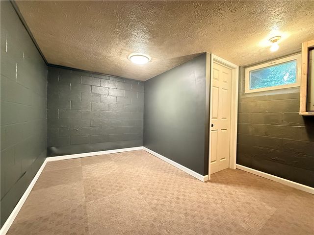 3575 Pleasant Drive, Hermitage, PA 16148