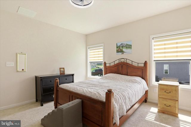 457 AMBASSADOR PL, Chambersburg, PA 17202