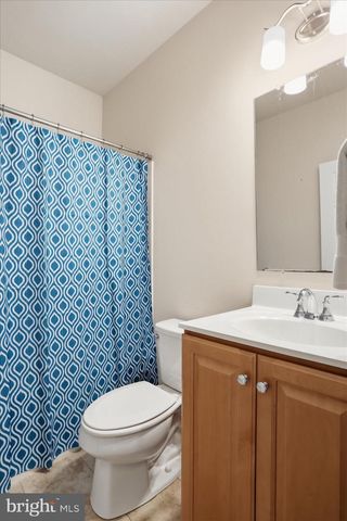 457 AMBASSADOR PL, Chambersburg, PA 17202