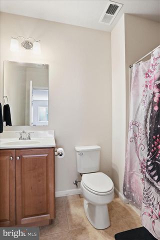 457 AMBASSADOR PL, Chambersburg, PA 17202
