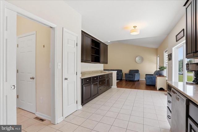457 AMBASSADOR PL, Chambersburg, PA 17202