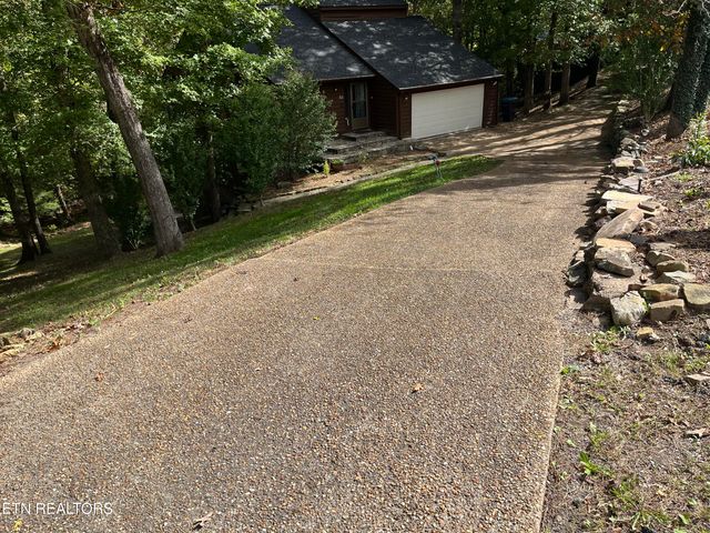 53 River Lane, Crossville, TN 38555