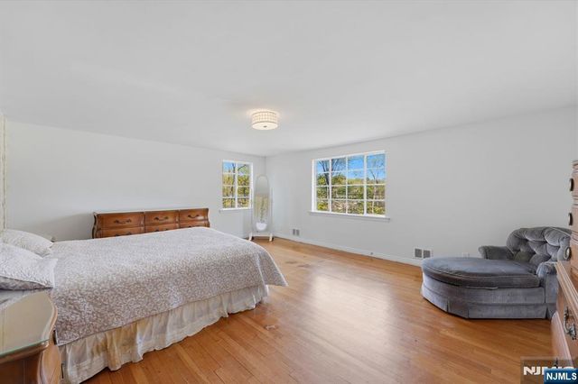 14 Elmwood Terrace, Elmwood Park, NJ 07407