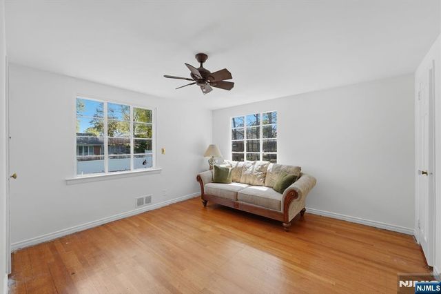 14 Elmwood Terrace, Elmwood Park, NJ 07407