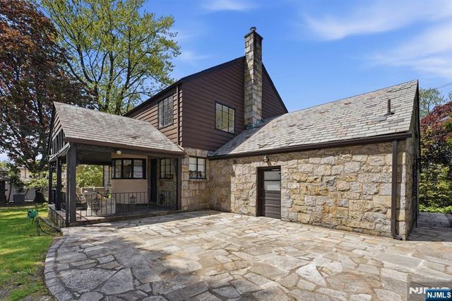 14 Elmwood Terrace, Elmwood Park, NJ 07407