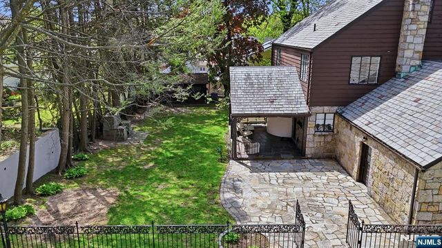 14 Elmwood Terrace, Elmwood Park, NJ 07407
