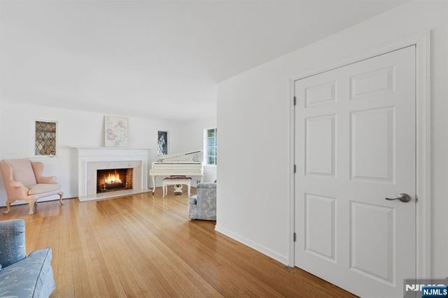 14 Elmwood Terrace, Elmwood Park, NJ 07407