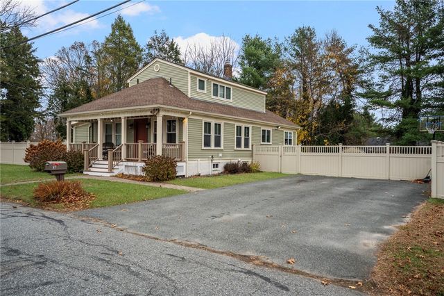 3 West Prospect Street, Smithfield, RI 02828