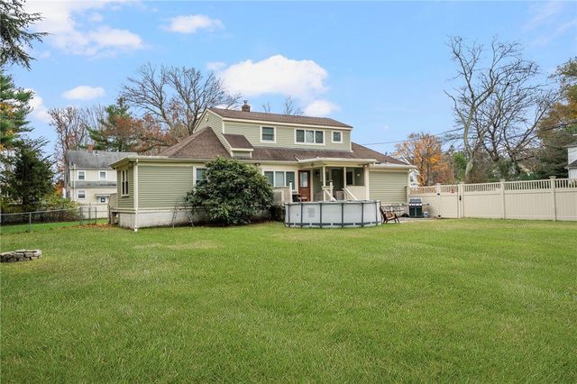 3 West Prospect Street, Smithfield, RI 02828