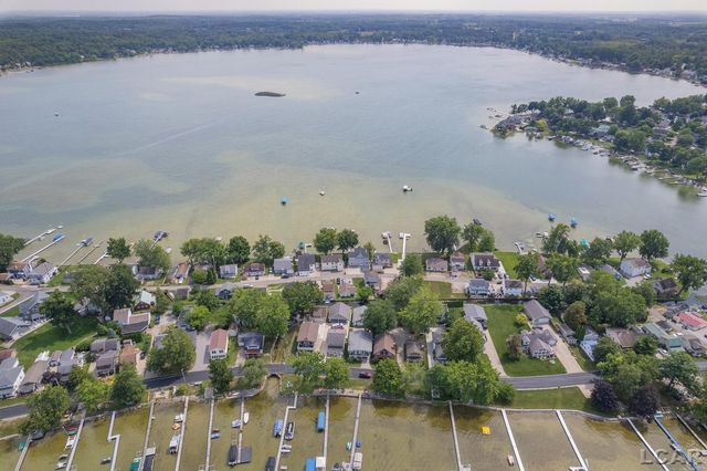 10950 W Ferndale Drive, Manitou Beach, MI 49253