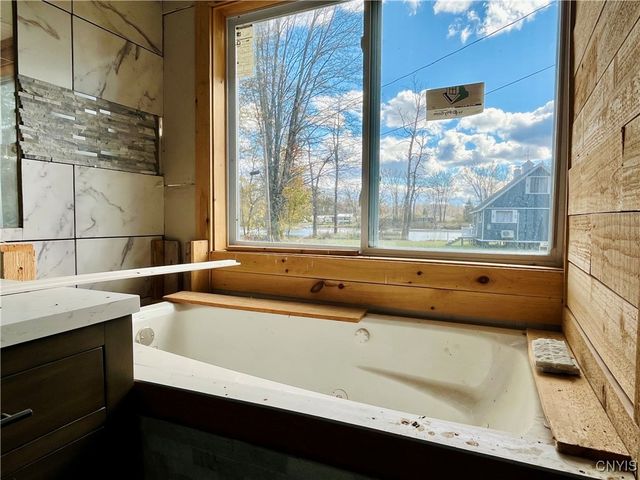 1261 Stickles Lane, Conquest, NY 13140