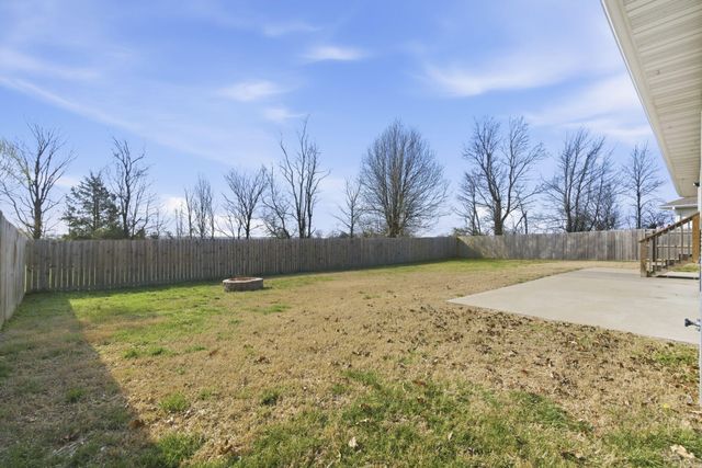 288 W Picardy Street, Republic, MO 65738