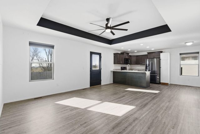 288 W Picardy Street, Republic, MO 65738