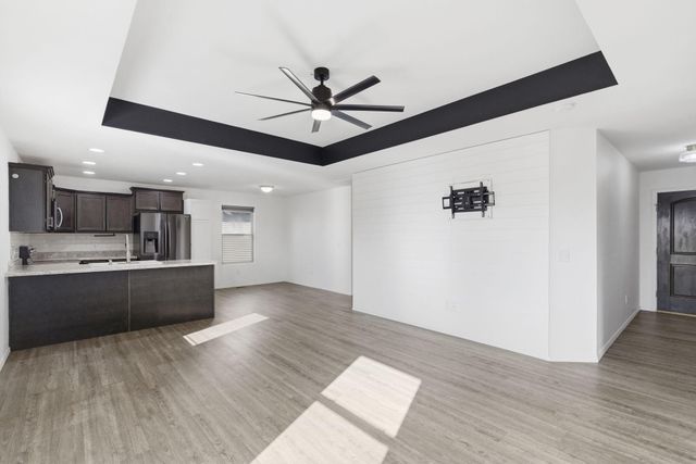 288 W Picardy Street, Republic, MO 65738